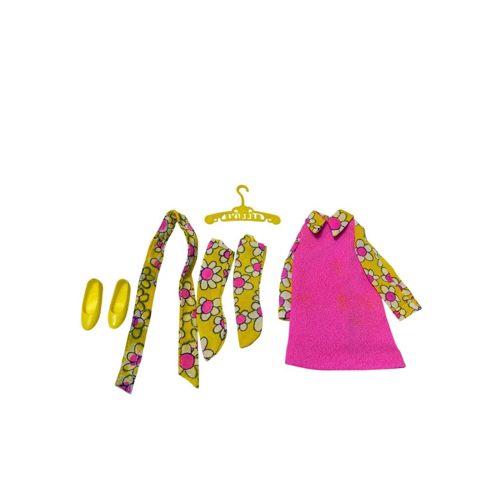 VTG Barbie 1970 Skipper "Daisy Crazy" complete outfit. #1732. mild stains